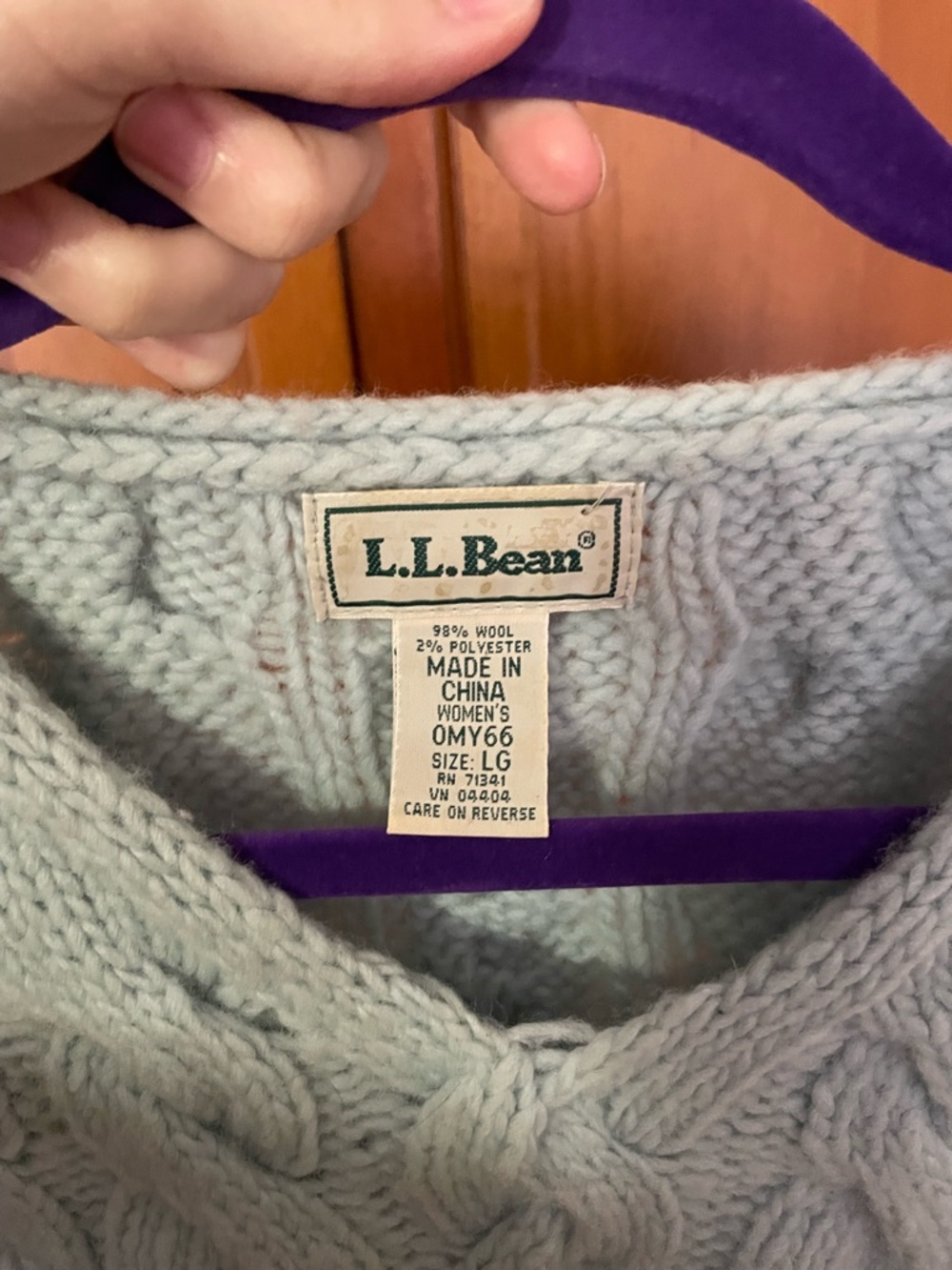 2 WOOL SWEATERS - Picture 8 of 8
